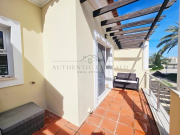 Moradia T4 para Venda em Quarteira