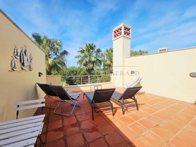 Moradia T4 para Venda em Quarteira Foto 20