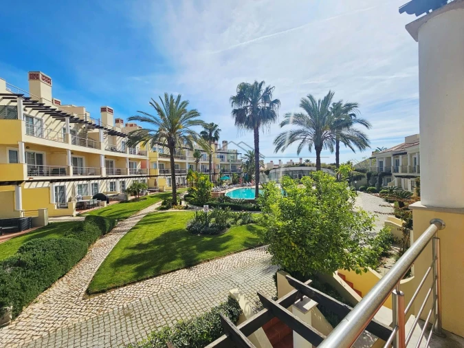 Moradia T4 para Venda em Quarteira Foto 19