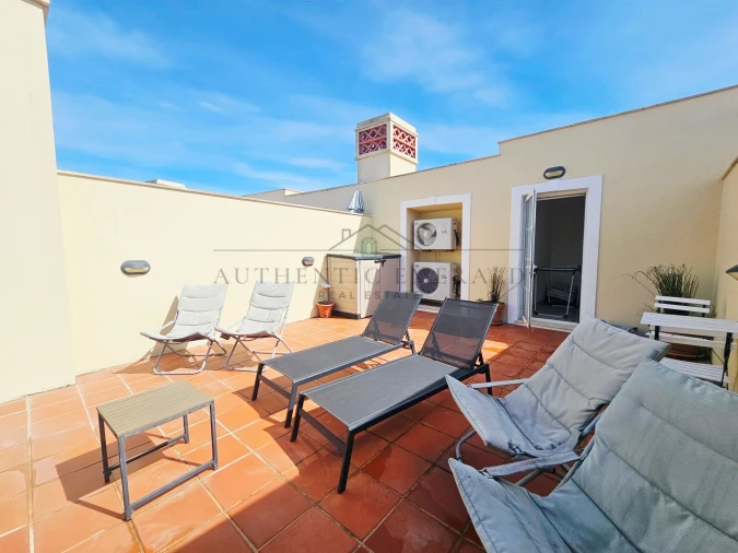 Moradia T4 para Venda em Quarteira Foto 21