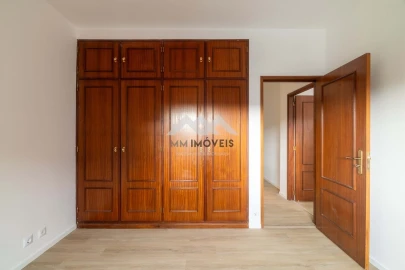 Apartamento T2 para Venda em Baguim do Monte (Rio Tinto)