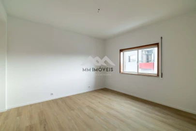 Apartamento T2 para Venda em Baguim do Monte (Rio Tinto)