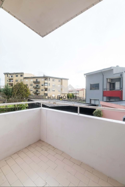 Apartamento T2 para Venda em Baguim do Monte (Rio Tinto)