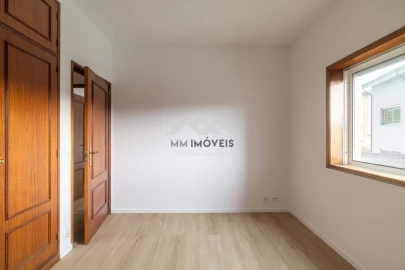 Apartamento T2 para Venda em Baguim do Monte (Rio Tinto)