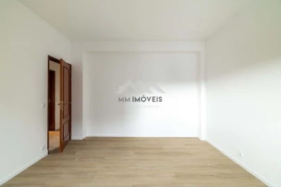 Apartamento T2 para Venda em Baguim do Monte (Rio Tinto)