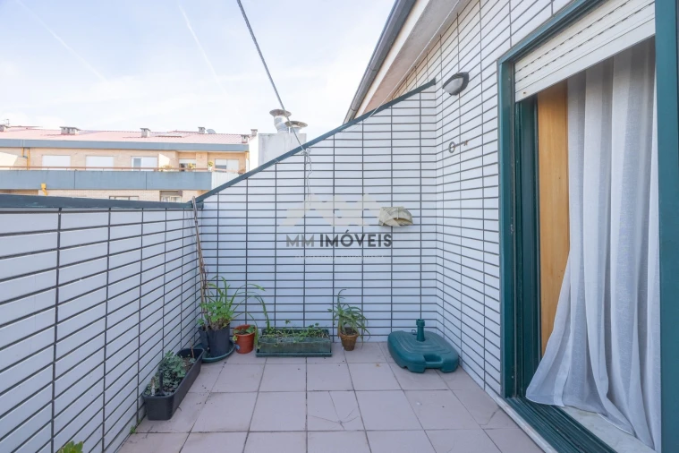 Apartamento T3 para Venda em Santa Marinha Foto 5