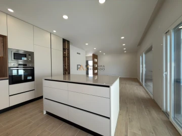 Moradia T4 para Venda em Quinta do Anjo