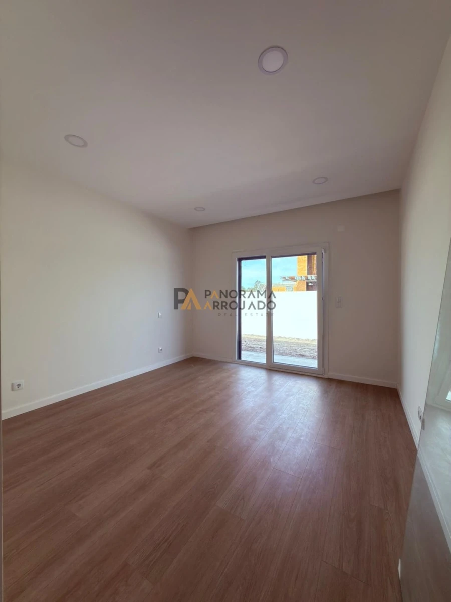 Moradia T4 para Venda em Quinta do Anjo Foto 21