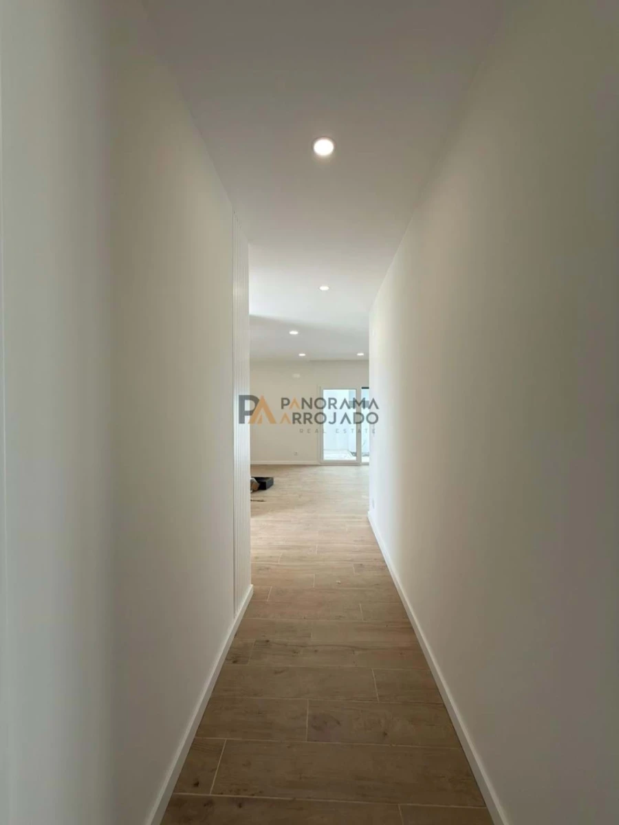 Moradia T4 para Venda em Quinta do Anjo Foto 17