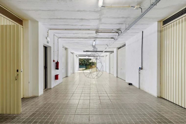 Apartamento T2 para Venda em Albufeira e Olhos de Água Foto 34