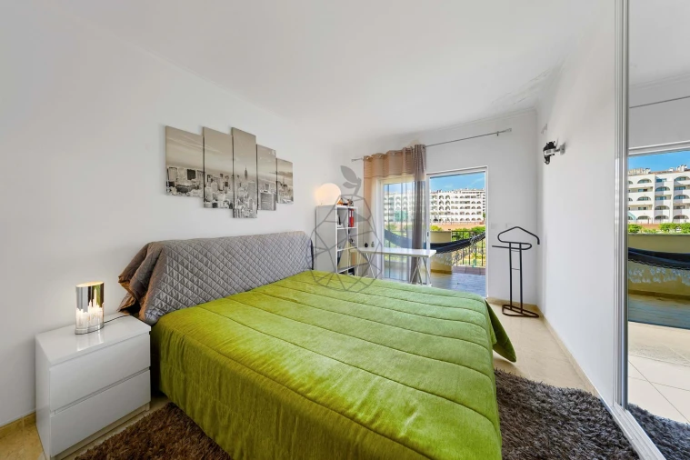 Apartamento T2 para Venda em Albufeira e Olhos de Água Foto 19