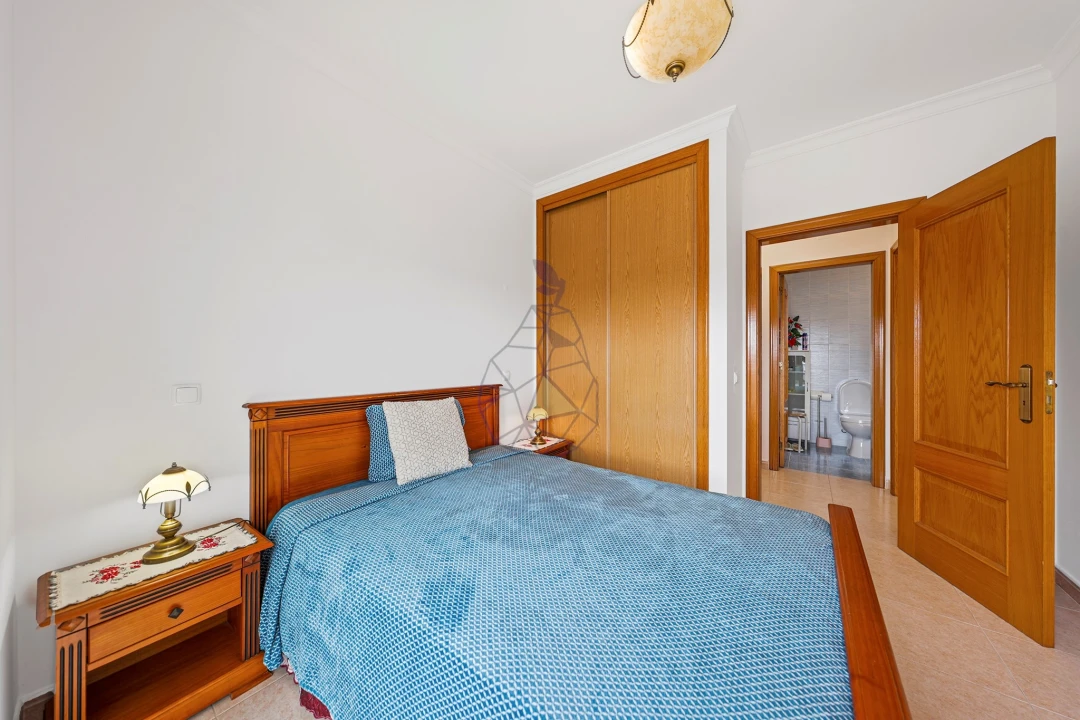 Apartamento T2 para Venda em Portimão Foto 16