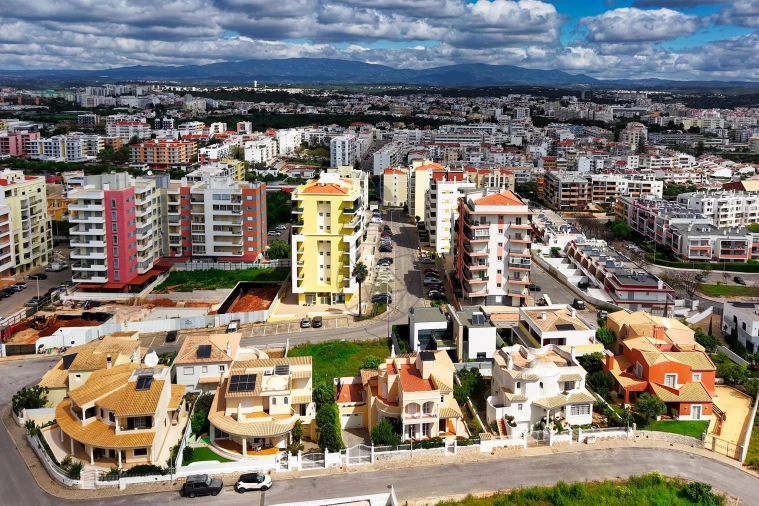 Apartamento T2 para Venda em Portimão Foto 40