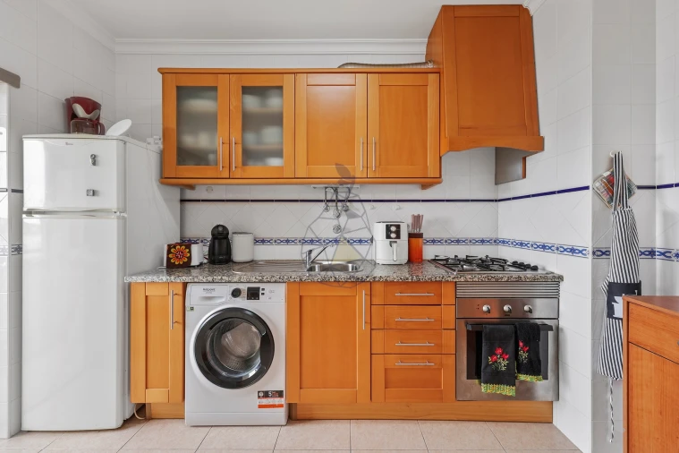Apartamento T2 para Venda em Portimão Foto 4