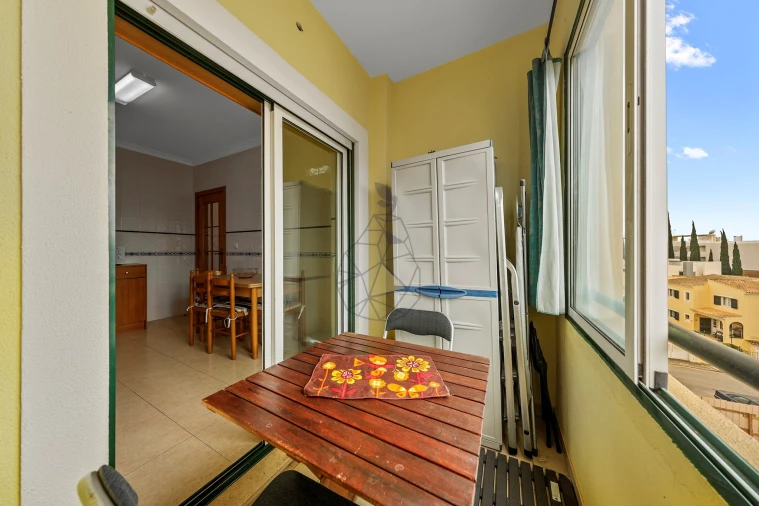 Apartamento T2 para Venda em Portimão Foto 8