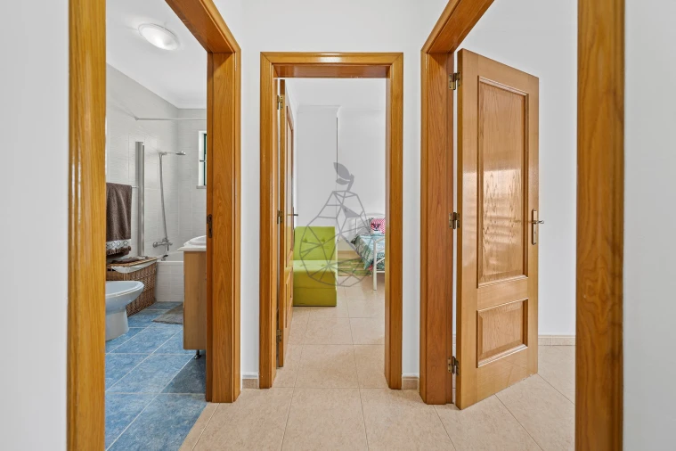 Apartamento T2 para Venda em Portimão Foto 13