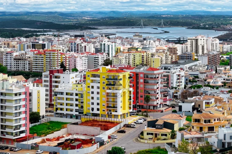 Apartamento T2 para Venda em Portimão Foto 2