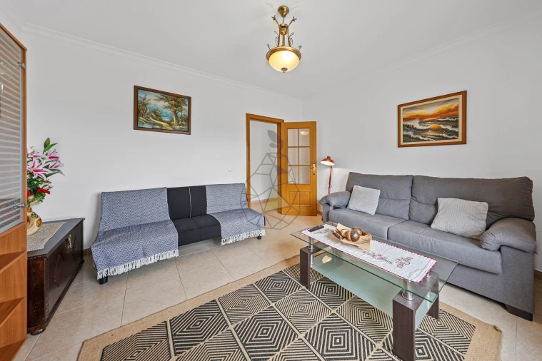 Apartamento T2 para Venda em Portimão Foto 12