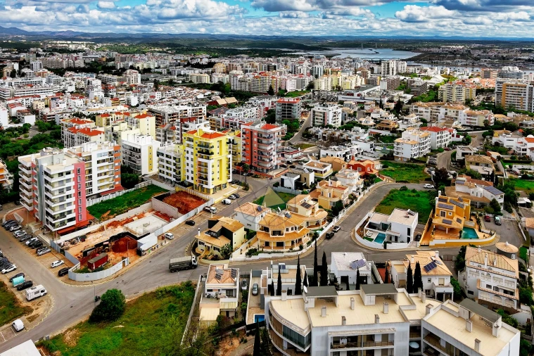 Apartamento T2 para Venda em Portimão Foto 43