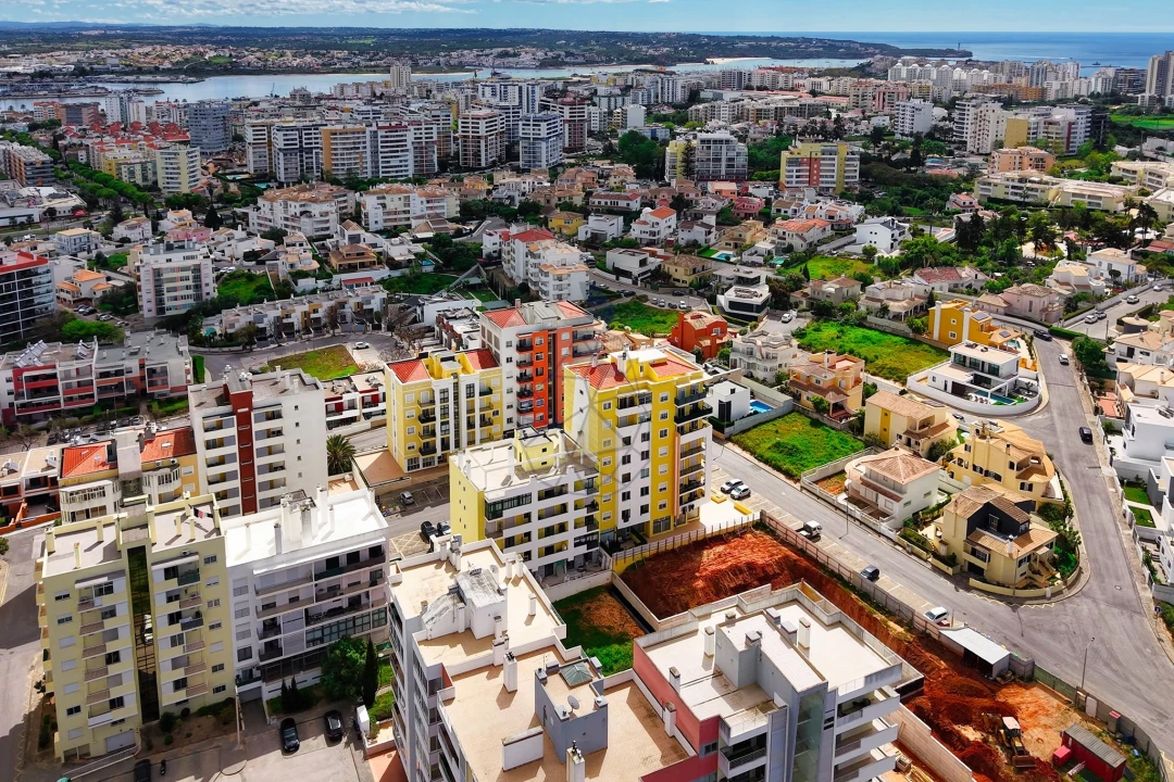 Apartamento T2 para Venda em Portimão Foto 41