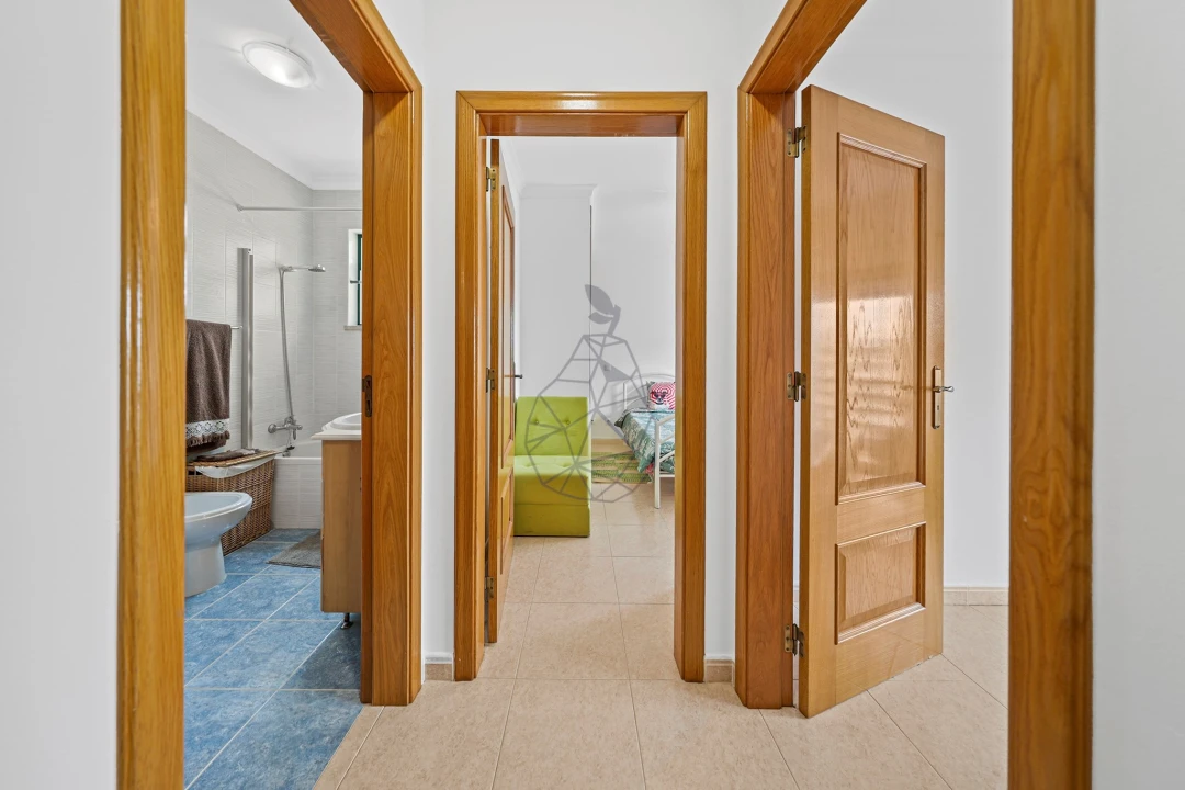 Apartamento T2 para Venda em Portimão Foto 13