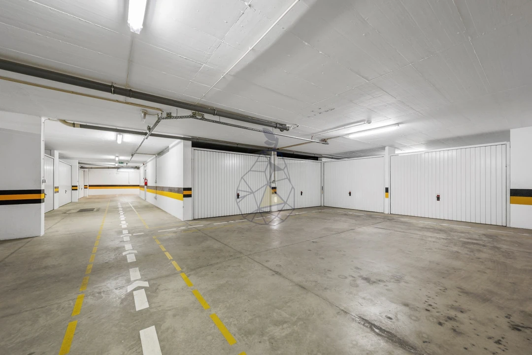 Apartamento T2 para Venda em Portimão Foto 35