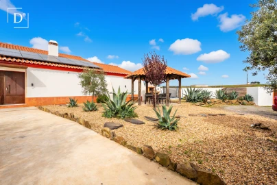 Moradia T4 para Venda em Castro Verde e Casével