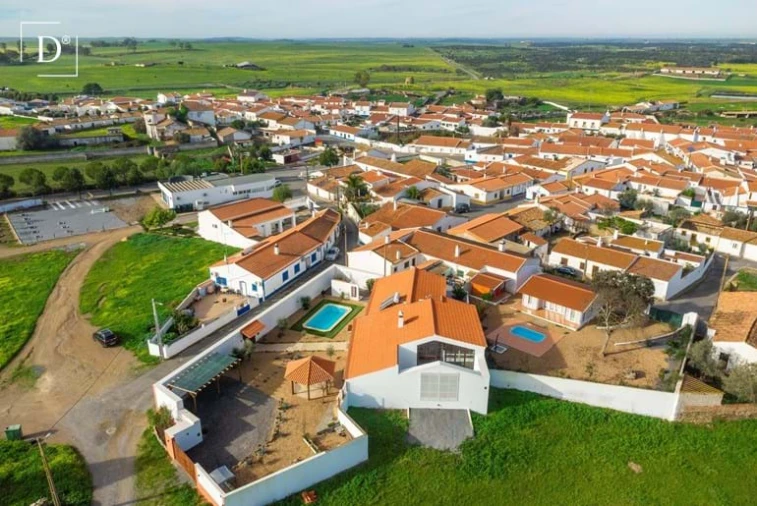 Moradia T4 para Venda em Castro Verde e Casével Foto 2