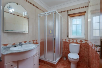 Moradia T5 para Venda em Santa Maria, São Pedro e Sobral da Lagoa