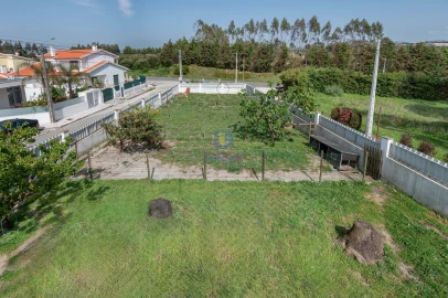 Moradia T5 para Venda em Santa Maria, São Pedro e Sobral da Lagoa