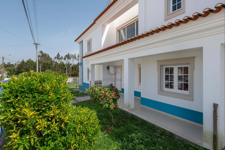 Moradia T5 para Venda em Santa Maria, São Pedro e Sobral da Lagoa Foto 21