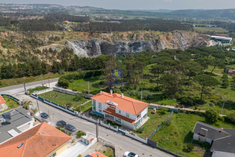 Moradia T5 para Venda em Santa Maria, São Pedro e Sobral da Lagoa Foto 8