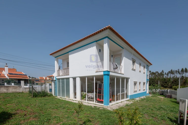 Moradia T5 para Venda em Santa Maria, São Pedro e Sobral da Lagoa Foto 15