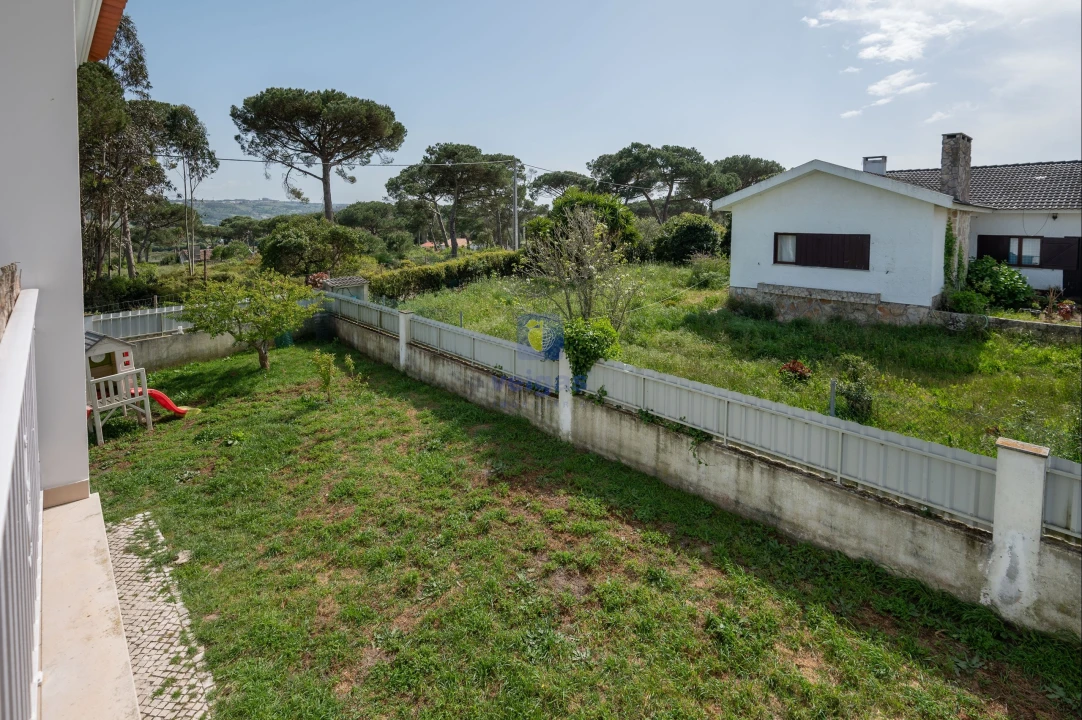 Moradia T5 para Venda em Santa Maria, São Pedro e Sobral da Lagoa Foto 50