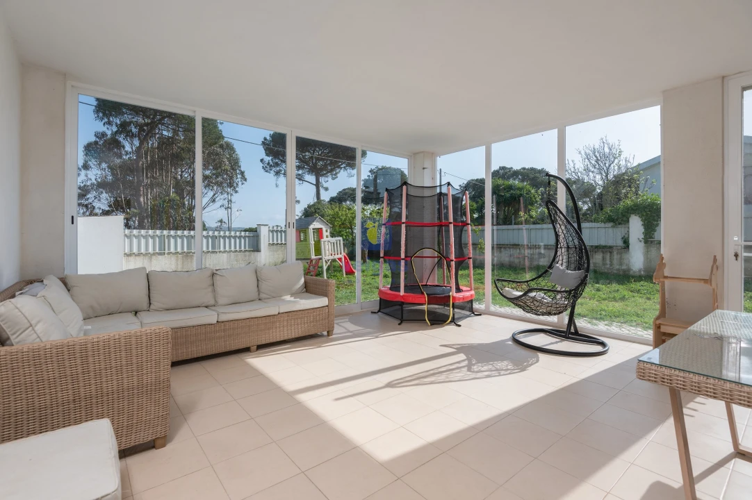 Moradia T5 para Venda em Santa Maria, São Pedro e Sobral da Lagoa Foto 34