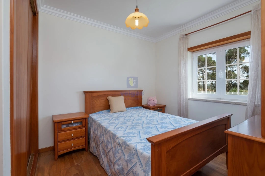 Moradia T5 para Venda em Santa Maria, São Pedro e Sobral da Lagoa Foto 30