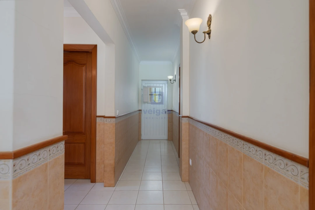 Moradia T5 para Venda em Santa Maria, São Pedro e Sobral da Lagoa Foto 29