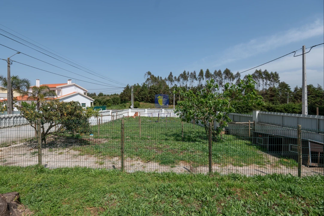 Moradia T5 para Venda em Santa Maria, São Pedro e Sobral da Lagoa Foto 11