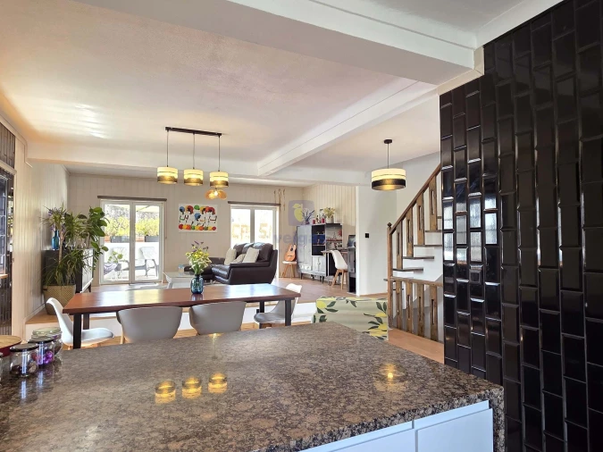 Moradia T4 para Venda em São Martinho do Porto Foto 4