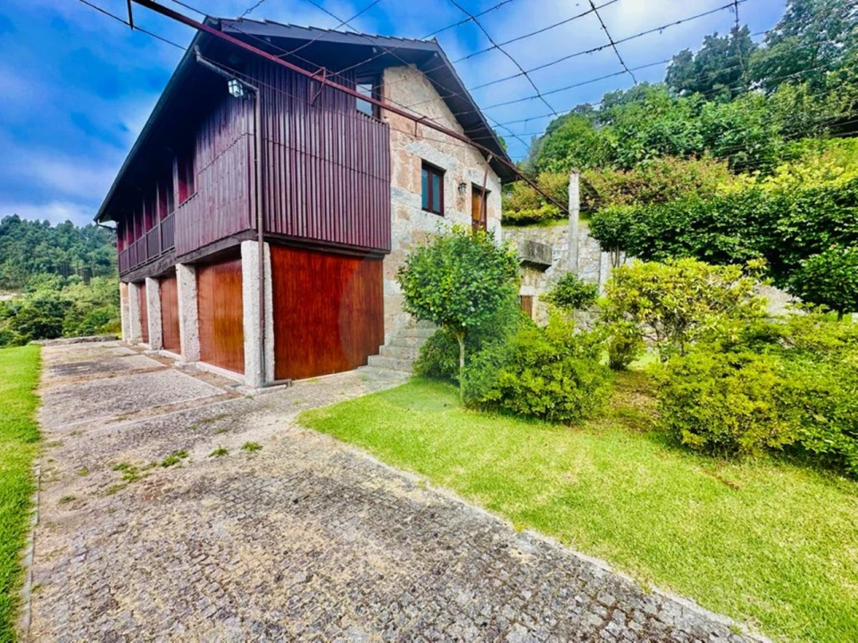 Moradia T5 para Venda em Vilela, Seramil e Paredes Secas Foto 3