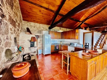 Moradia T5 para Venda em Vilela, Seramil e Paredes Secas