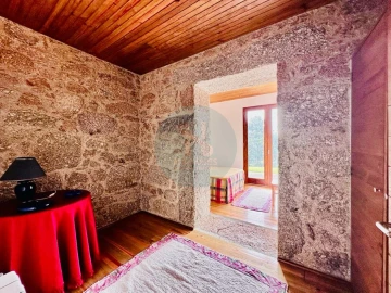 Moradia T5 para Venda em Vilela, Seramil e Paredes Secas