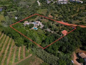 Quinta T3 para Venda em Mexilhoeira Grande