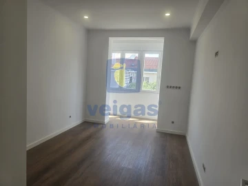 Apartamento T2 para Venda em Venteira