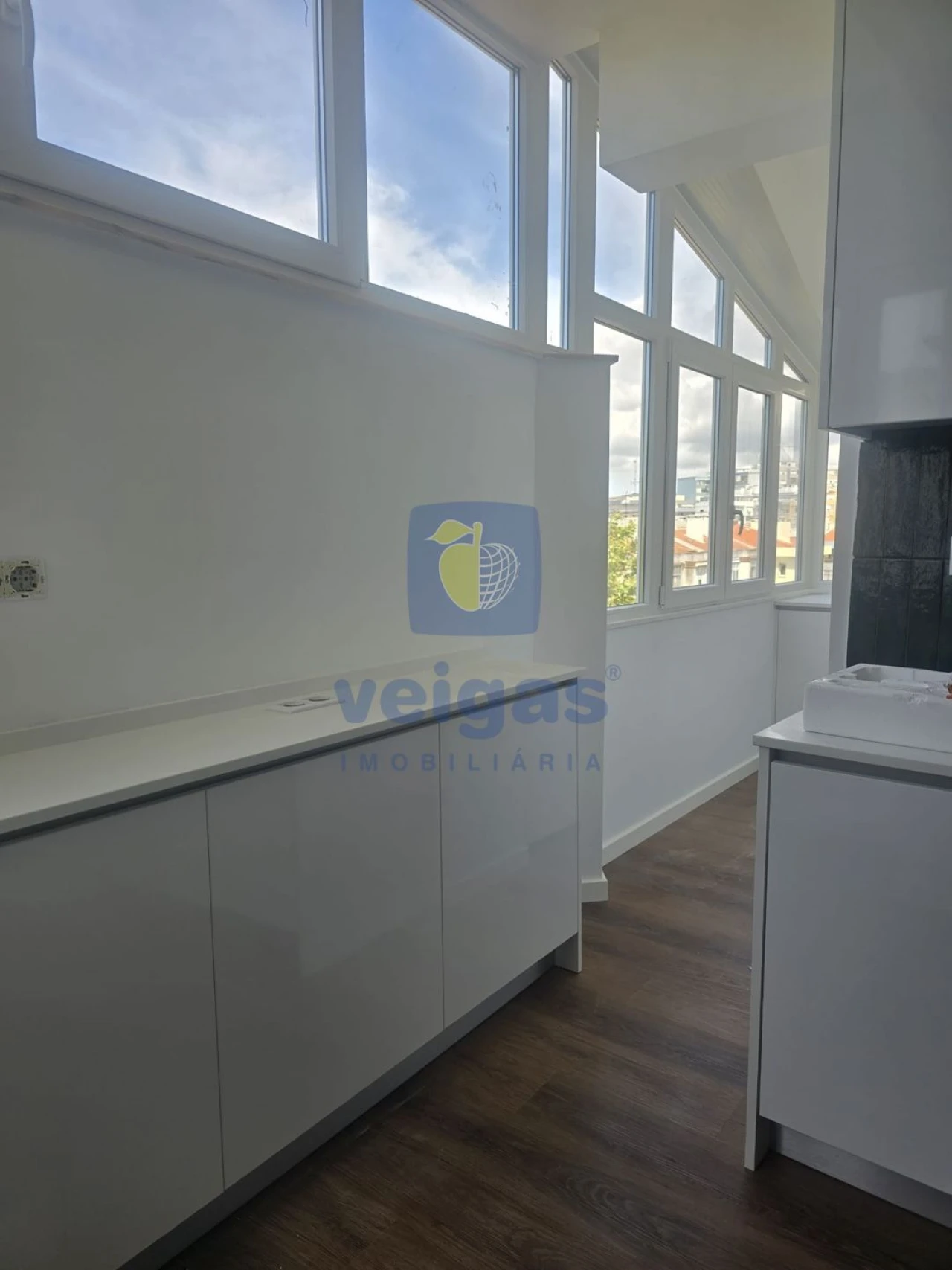 Apartamento T2 para Venda em Venteira Foto 2