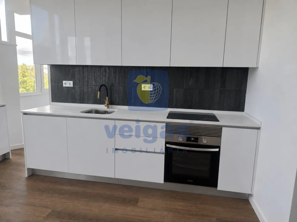 Apartamento T2 para Venda em Venteira Foto 15