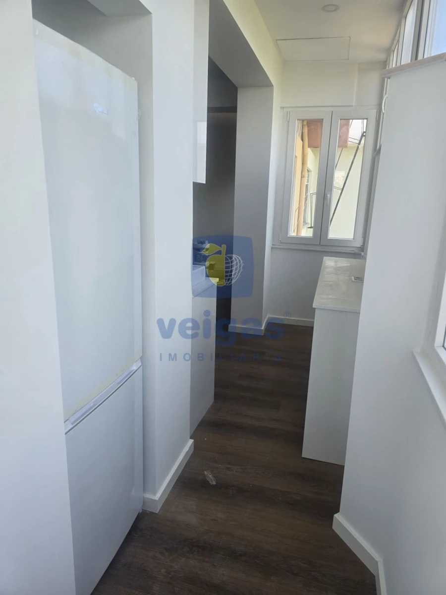 Apartamento T2 para Venda em Venteira Foto 6