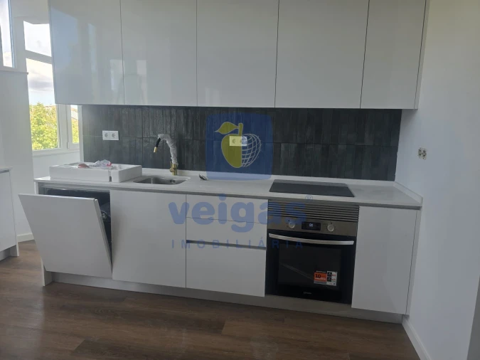 Apartamento T2 para Venda em Venteira Foto 14