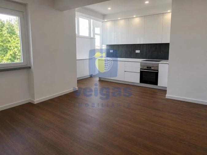 Apartamento T2 para Venda em Venteira Foto 16