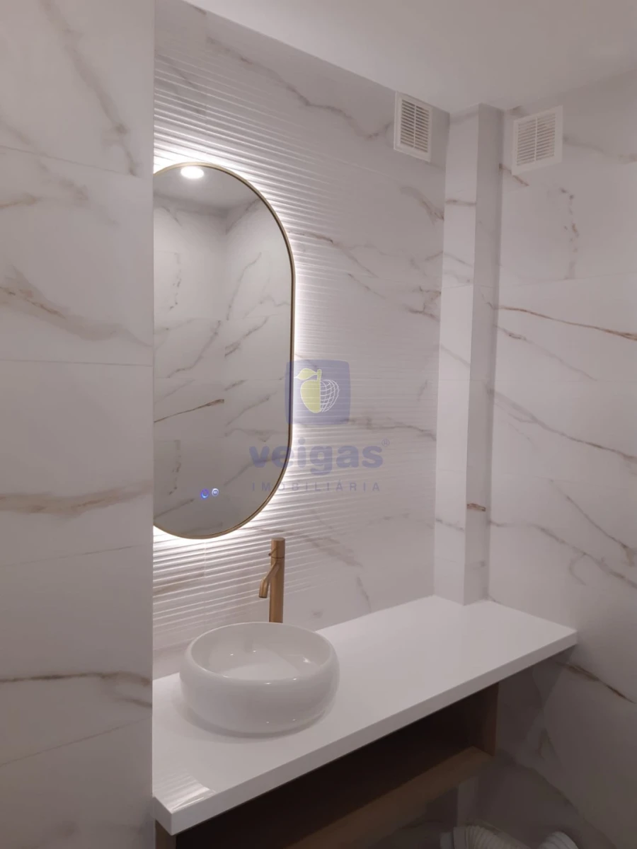 Apartamento T2 para Venda em Venteira Foto 4